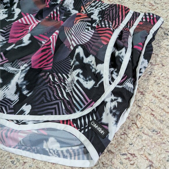 Calvin Klein Shorts Womens LARGE Black Pink High Waist Lined Pockets Activewear - Picture 2 of 4